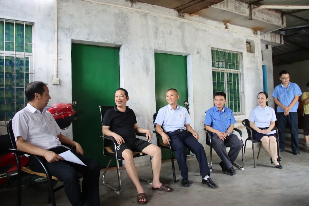 1719826861136503.jpg 海南礦業黨委開展“七一”走訪慰問活動1.jpg